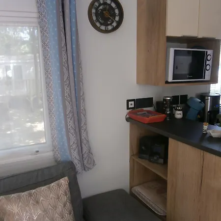 Mobilhome 3 Confort, Proche De La Kemping