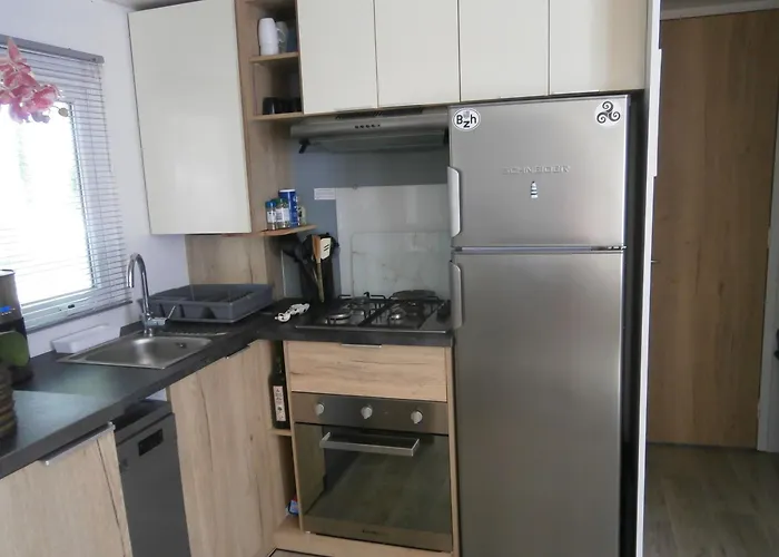 Mobilhome 3 Confort, Proche De La *